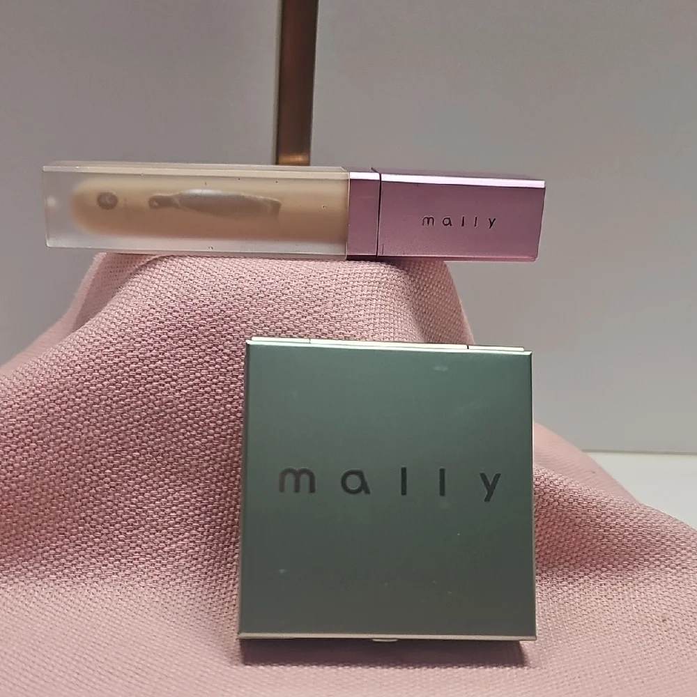 Mally Beauty Concealer & Sugar Plum Eyeshadow NEW